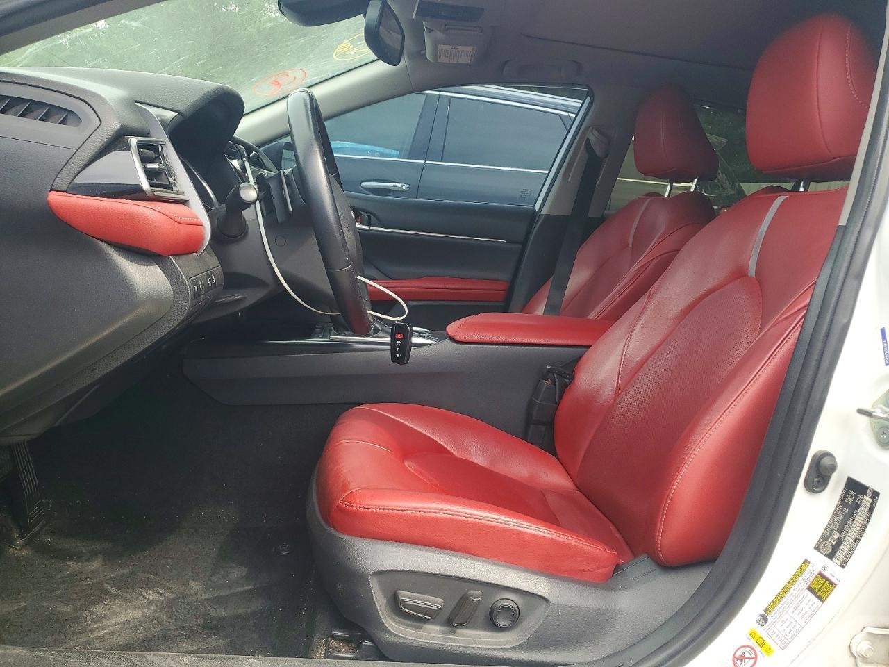 2019 TOYOTA CAMRY