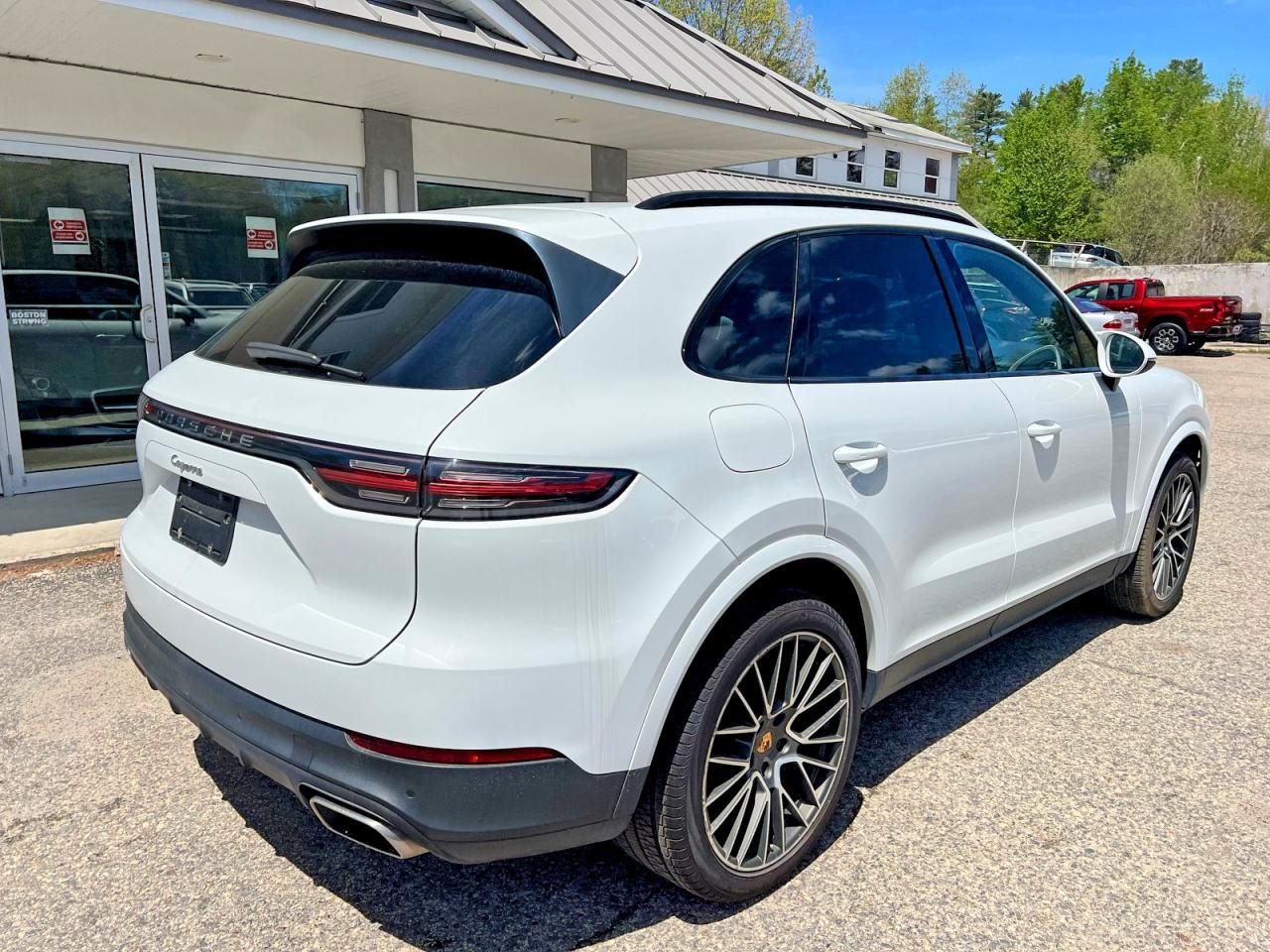 2019 PORSCHE CAYENNE