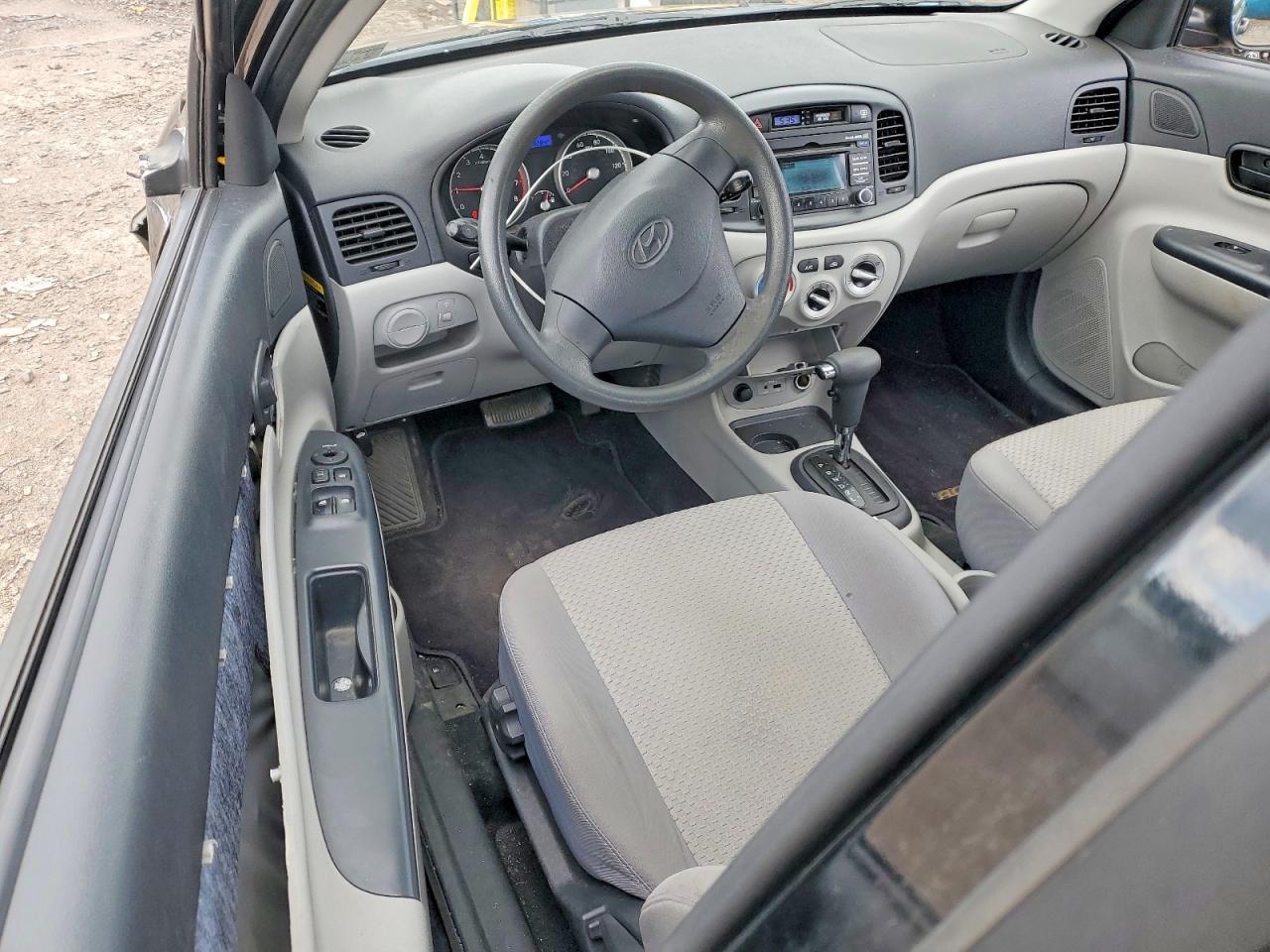 2011 HYUNDAI ACCENT