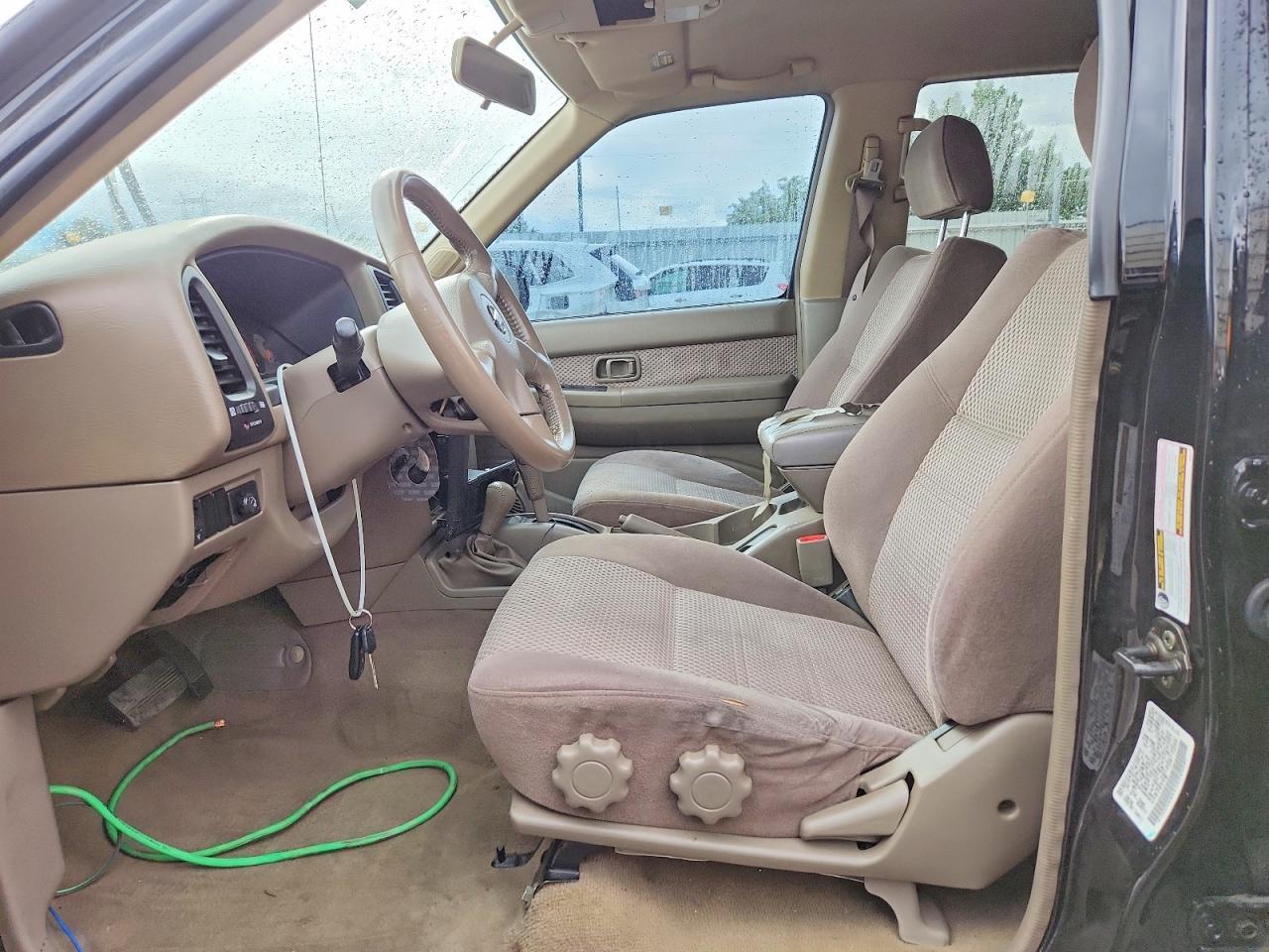 2004 NISSAN PATHFINDER