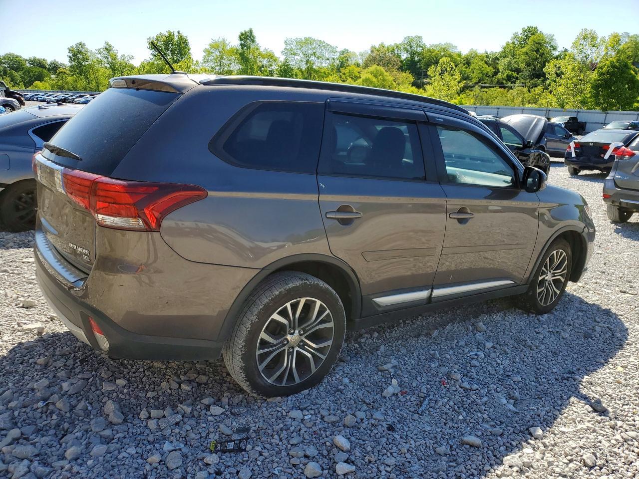 2016 MITSUBISHI outlander