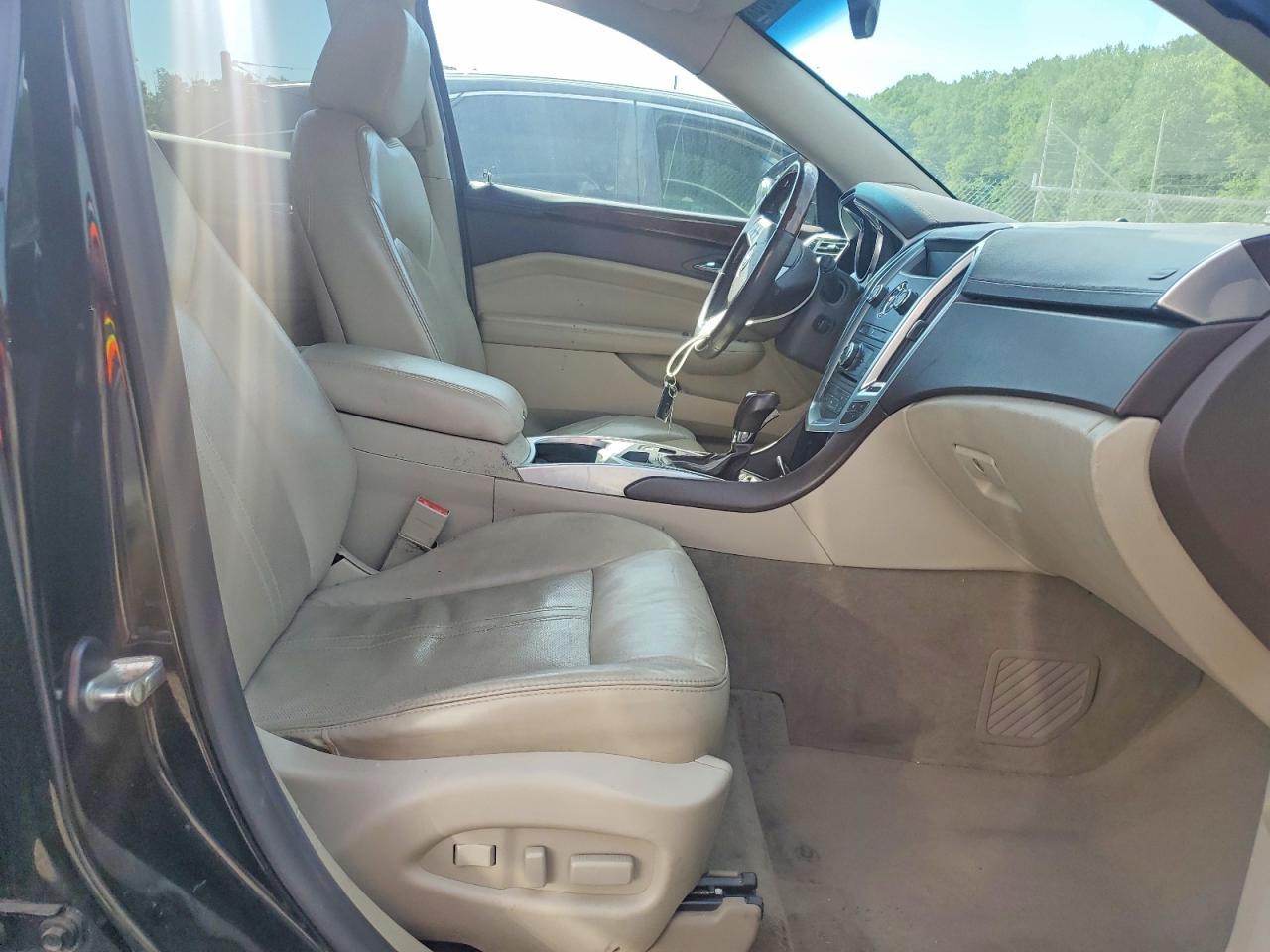 2011 CADILLAC SRX
