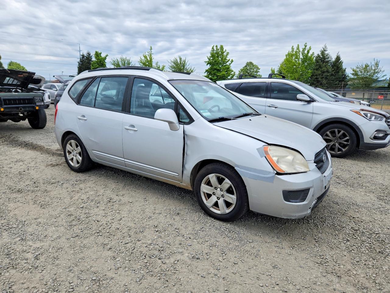 2007 KIA RONDO