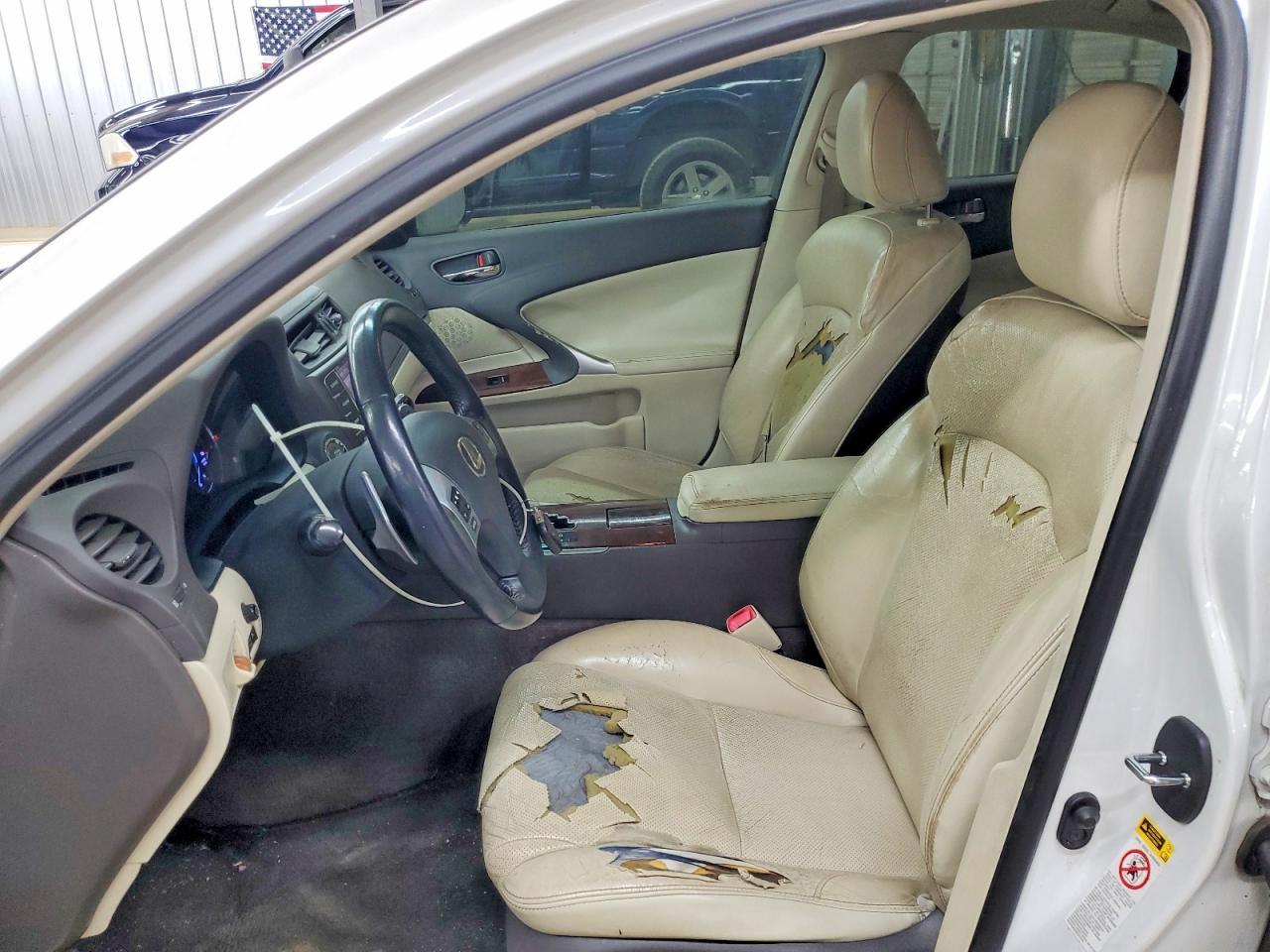 2011 LEXUS IS 250