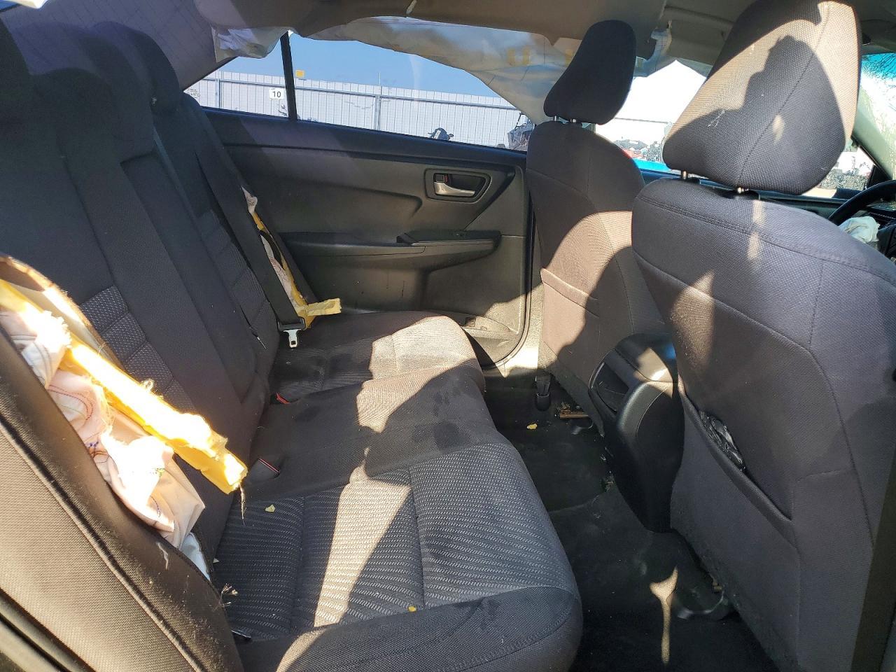 2016 TOYOTA CAMRY