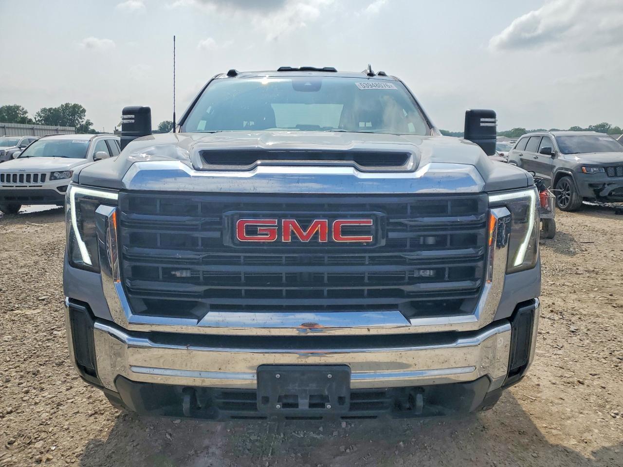 2024 GMC Sierra