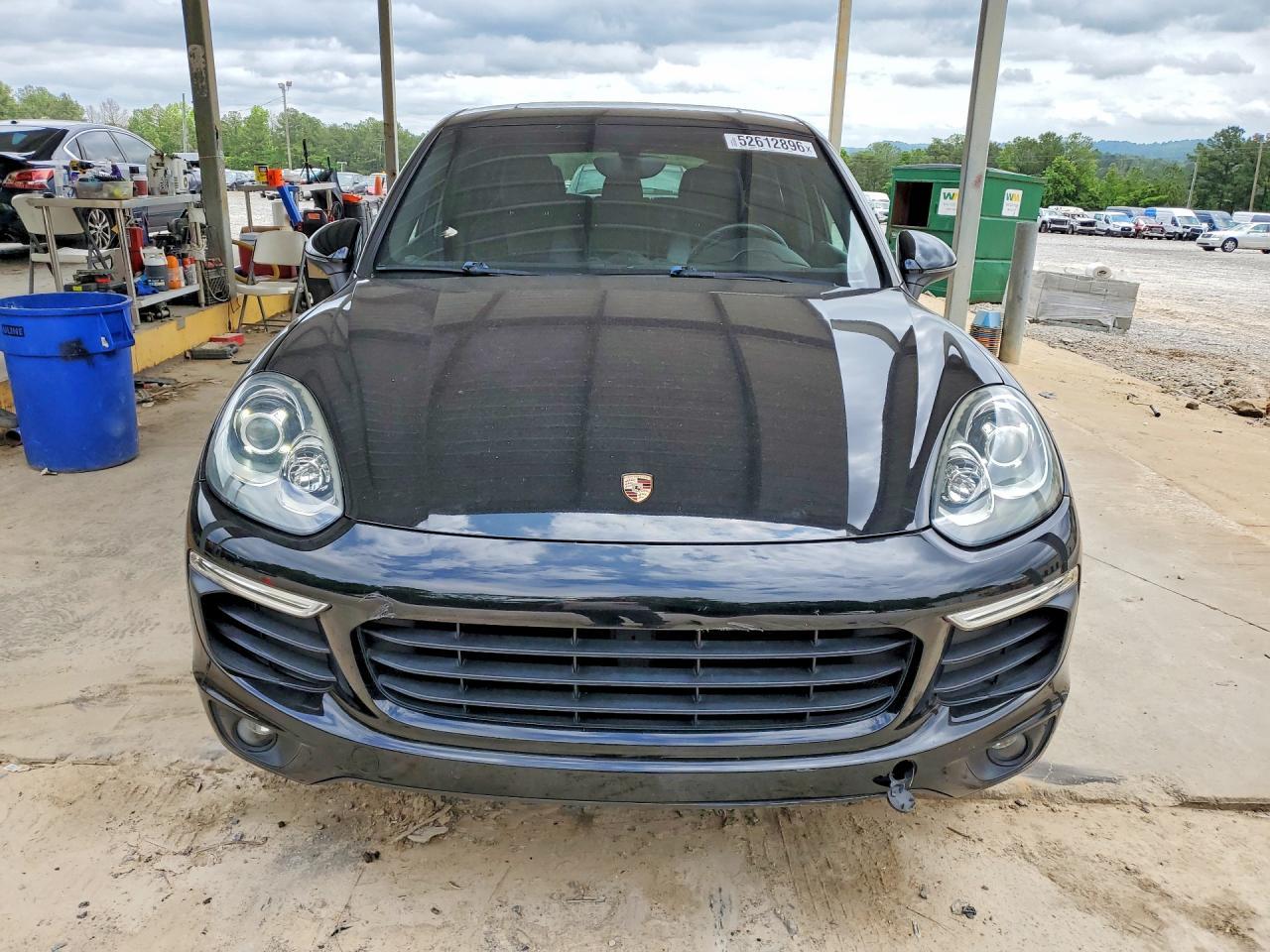 2016 PORSCHE CAYENNE