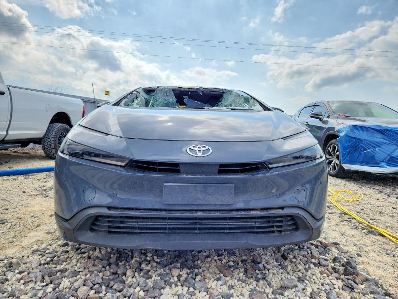 2024 TOYOTA PRIUS