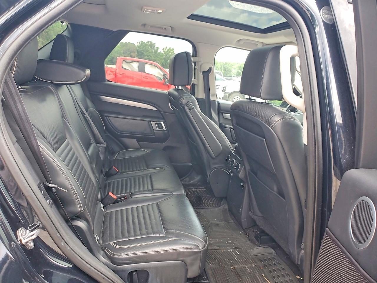 2017 LAND ROVER Discovery