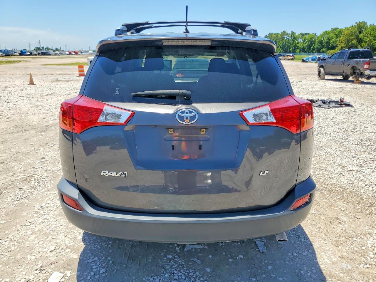 2015 TOYOTA RAV4