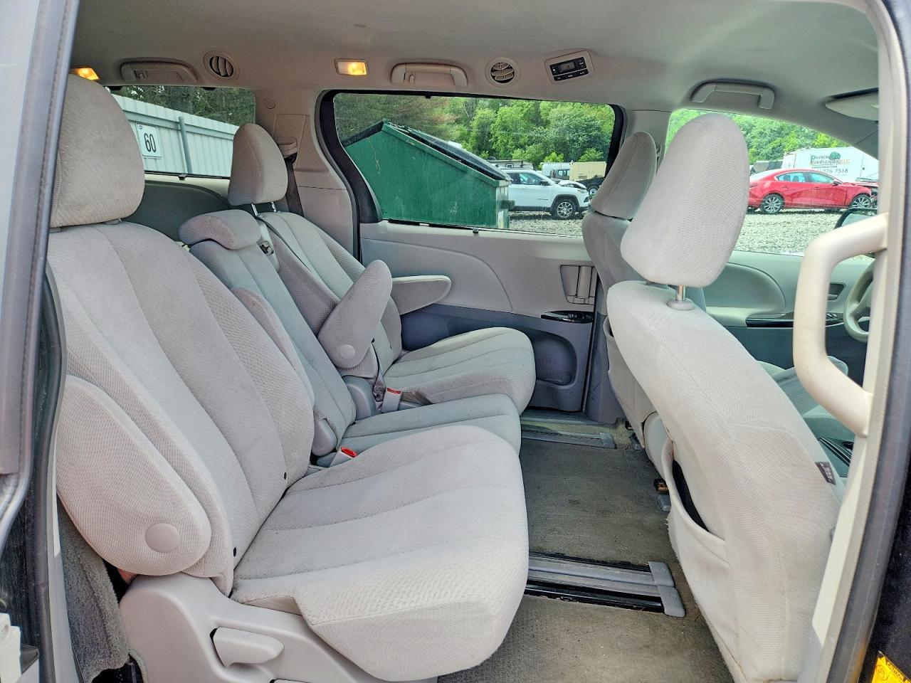 2014 TOYOTA SIENNA