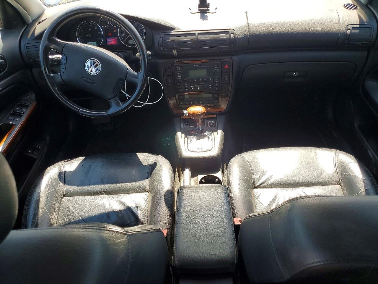 2002 VOLKSWAGEN Passat