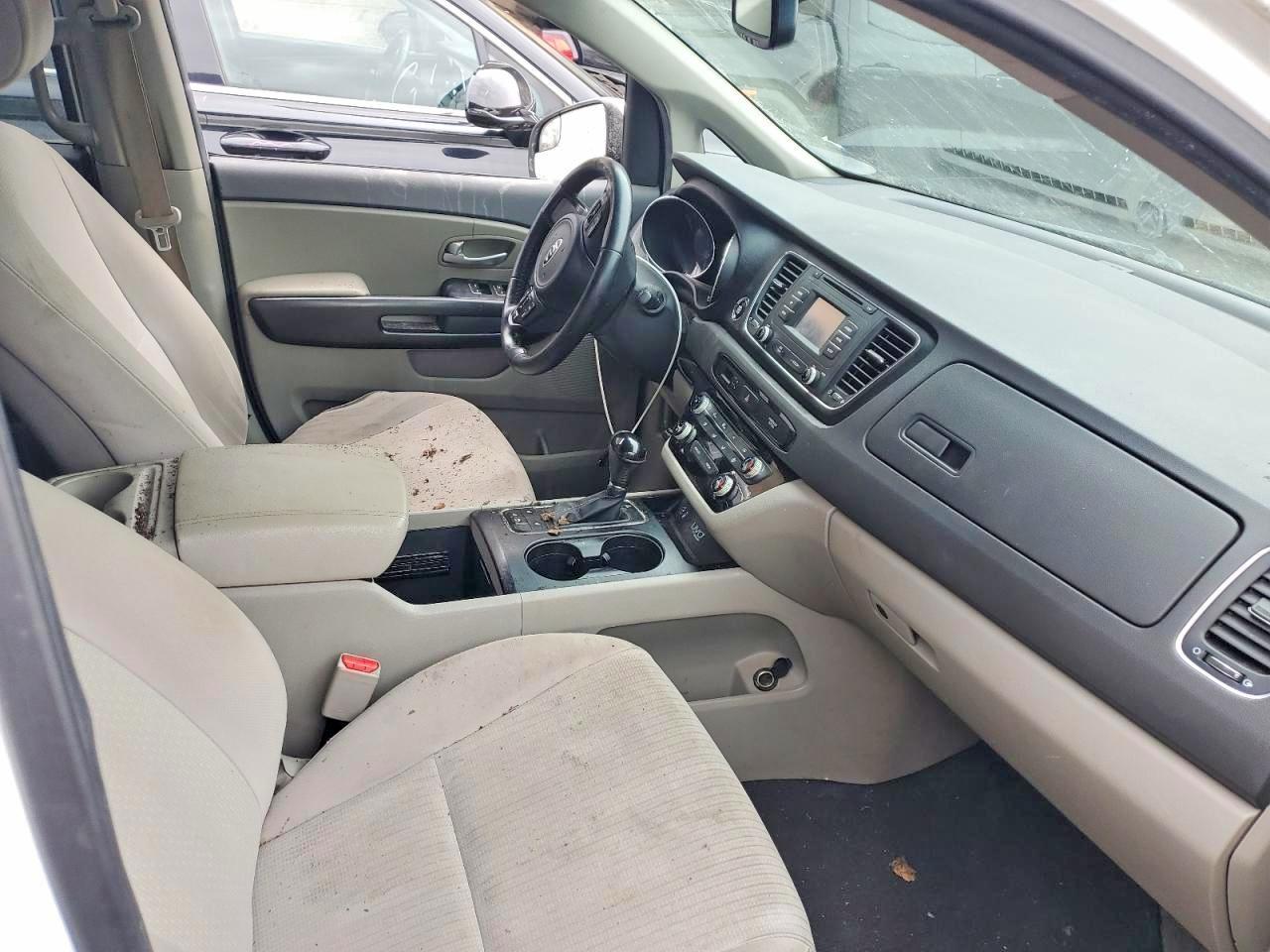 2016 KIA SEDONA