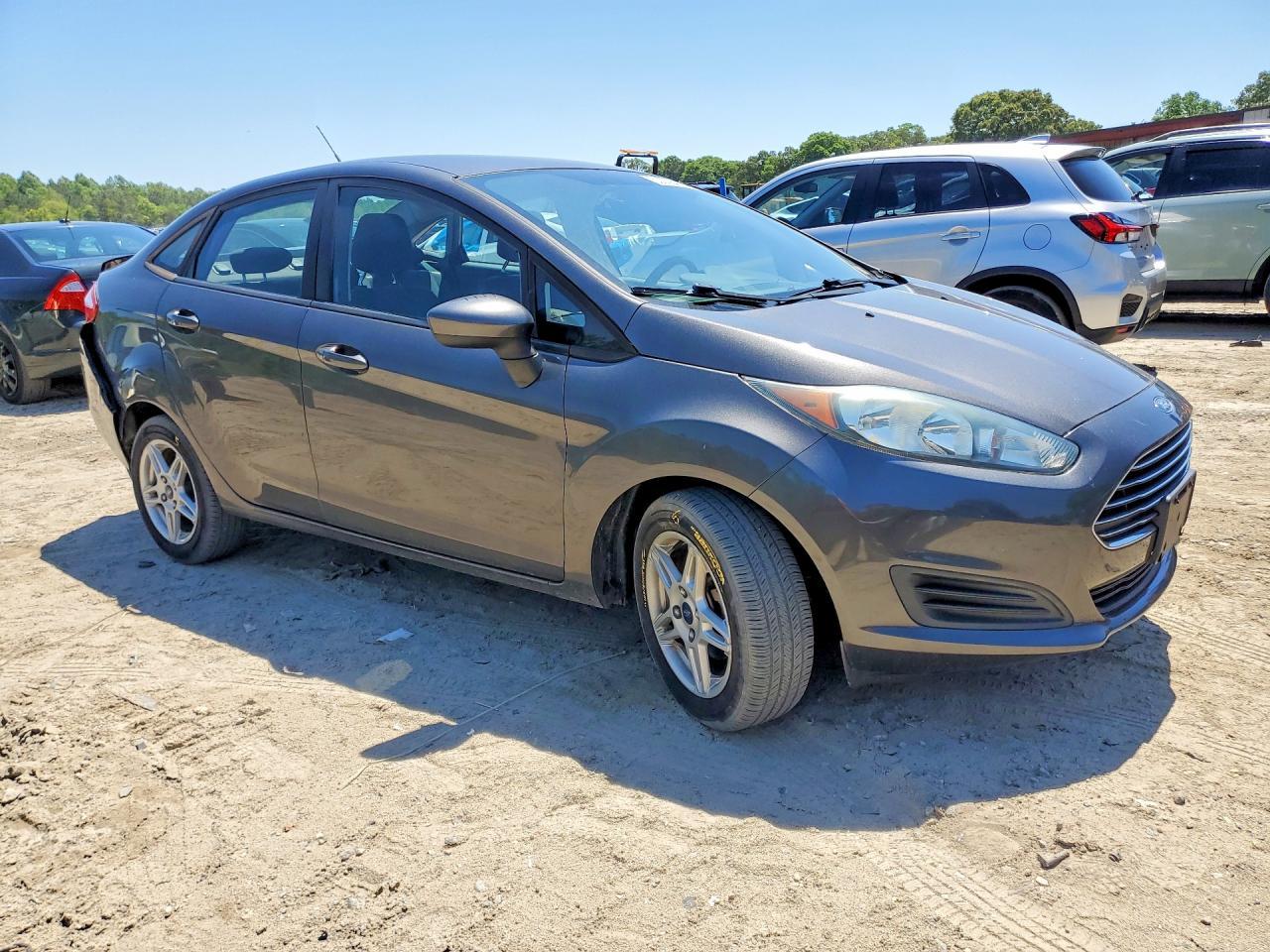 2017 FORD Fiesta