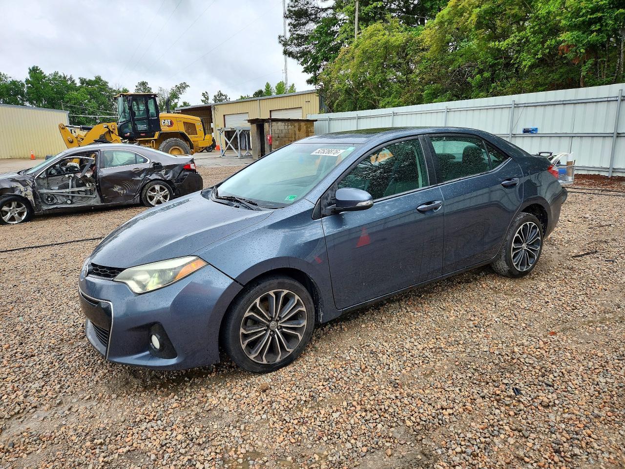 2015 TOYOTA COROLLA