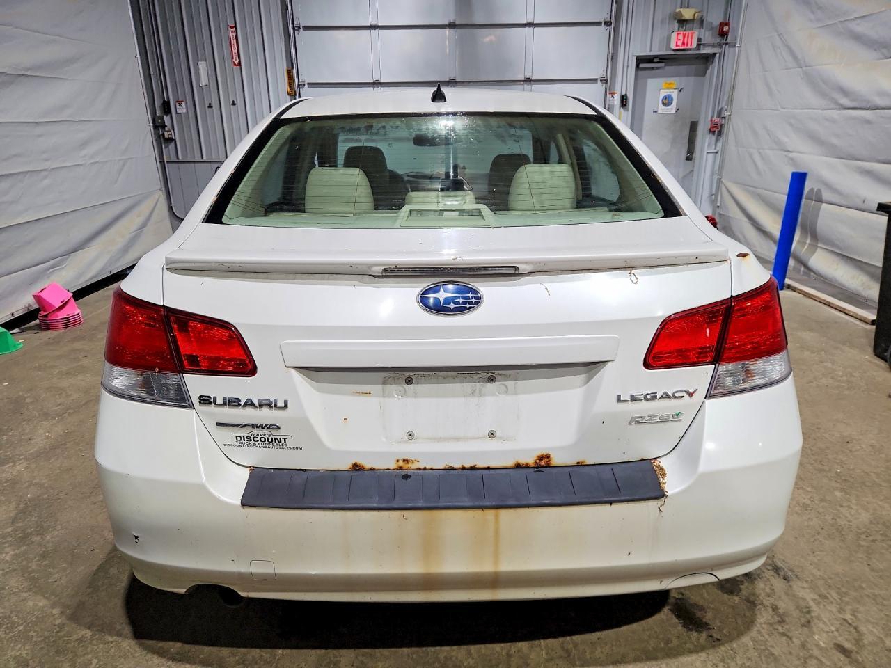 2012 SUBARU Legacy
