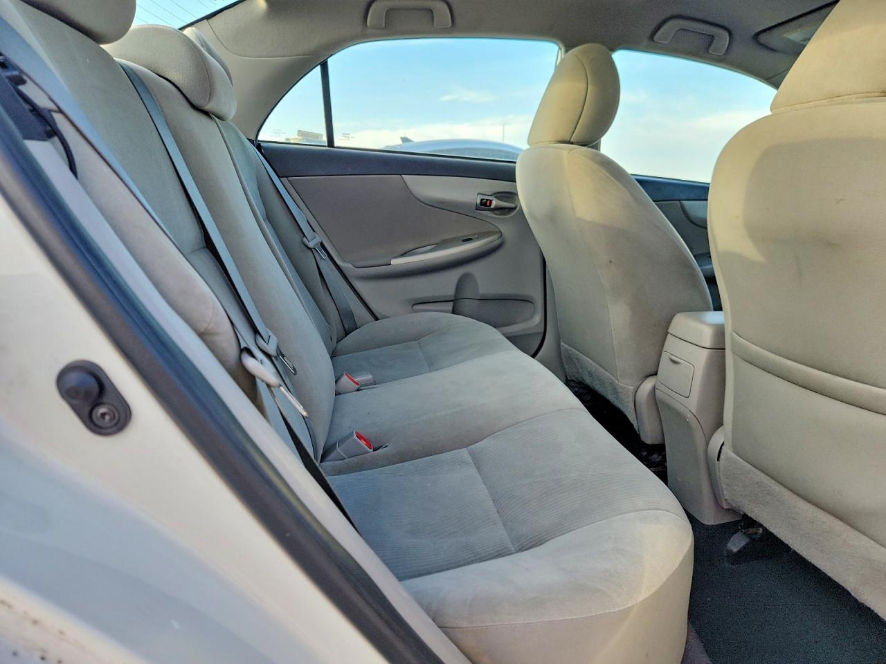 2012 TOYOTA COROLLA