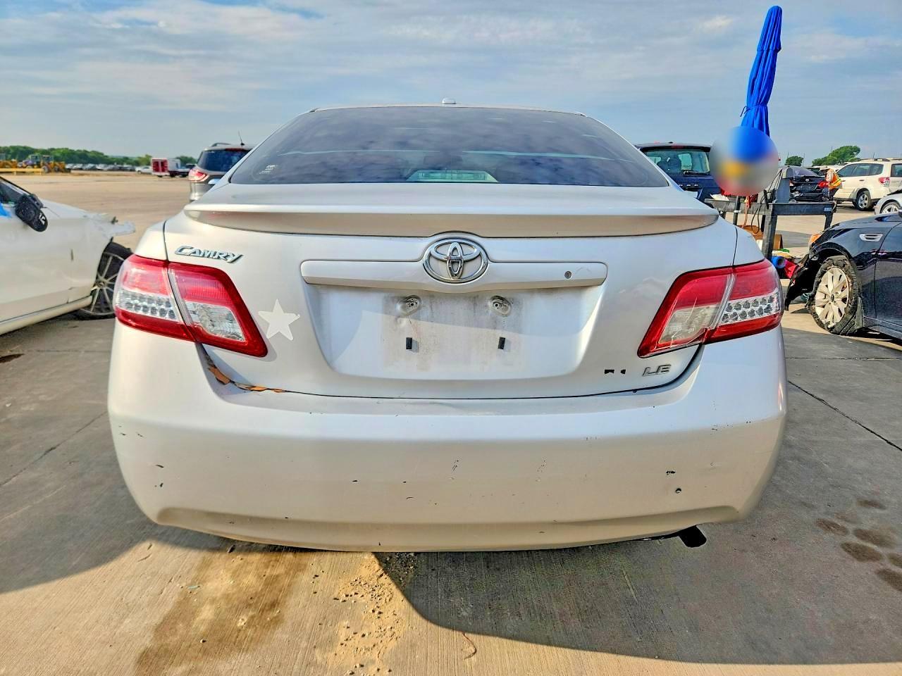 2011 TOYOTA CAMRY