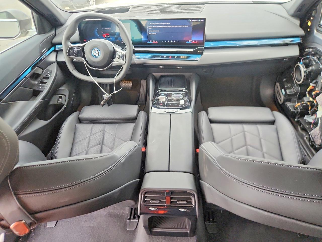 2024 BMW i5