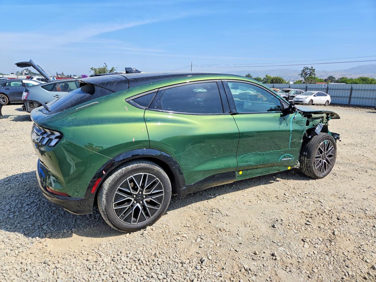 2024 FORD Mustang Mach-E