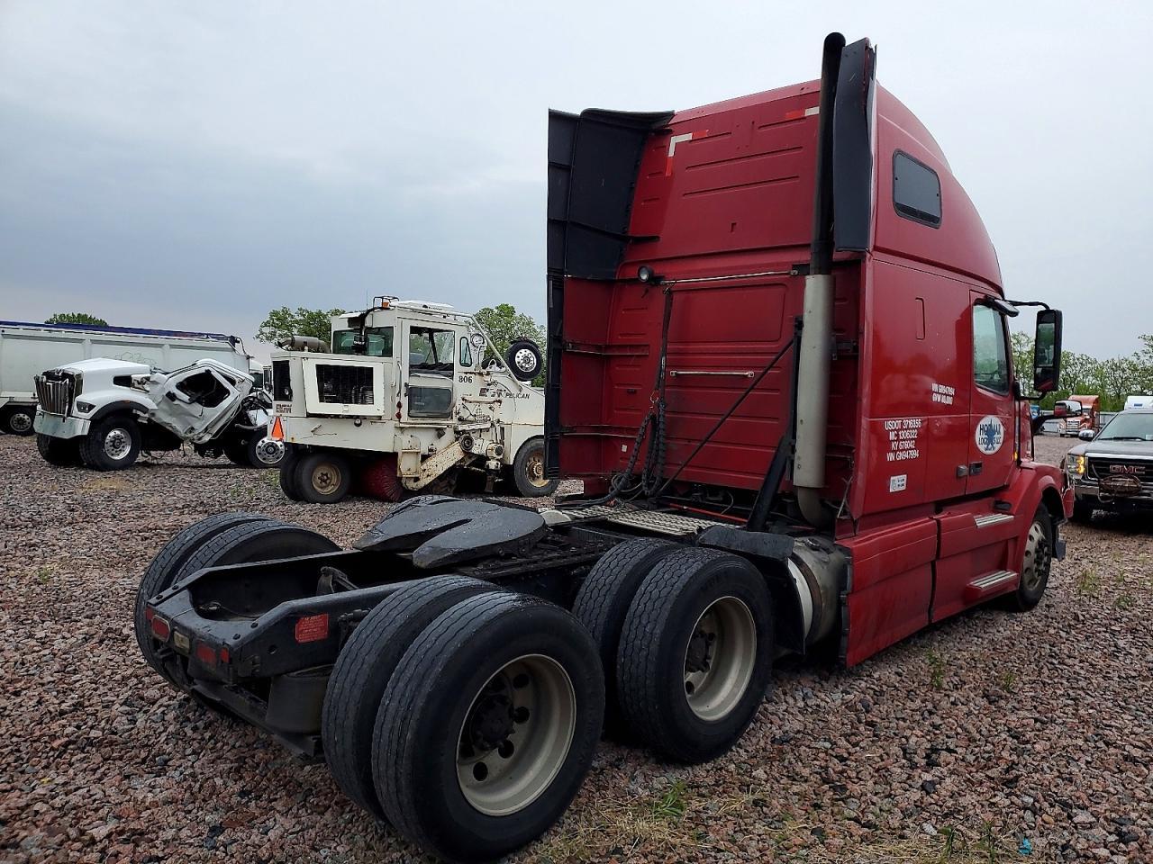 2016 VOLVO VNL