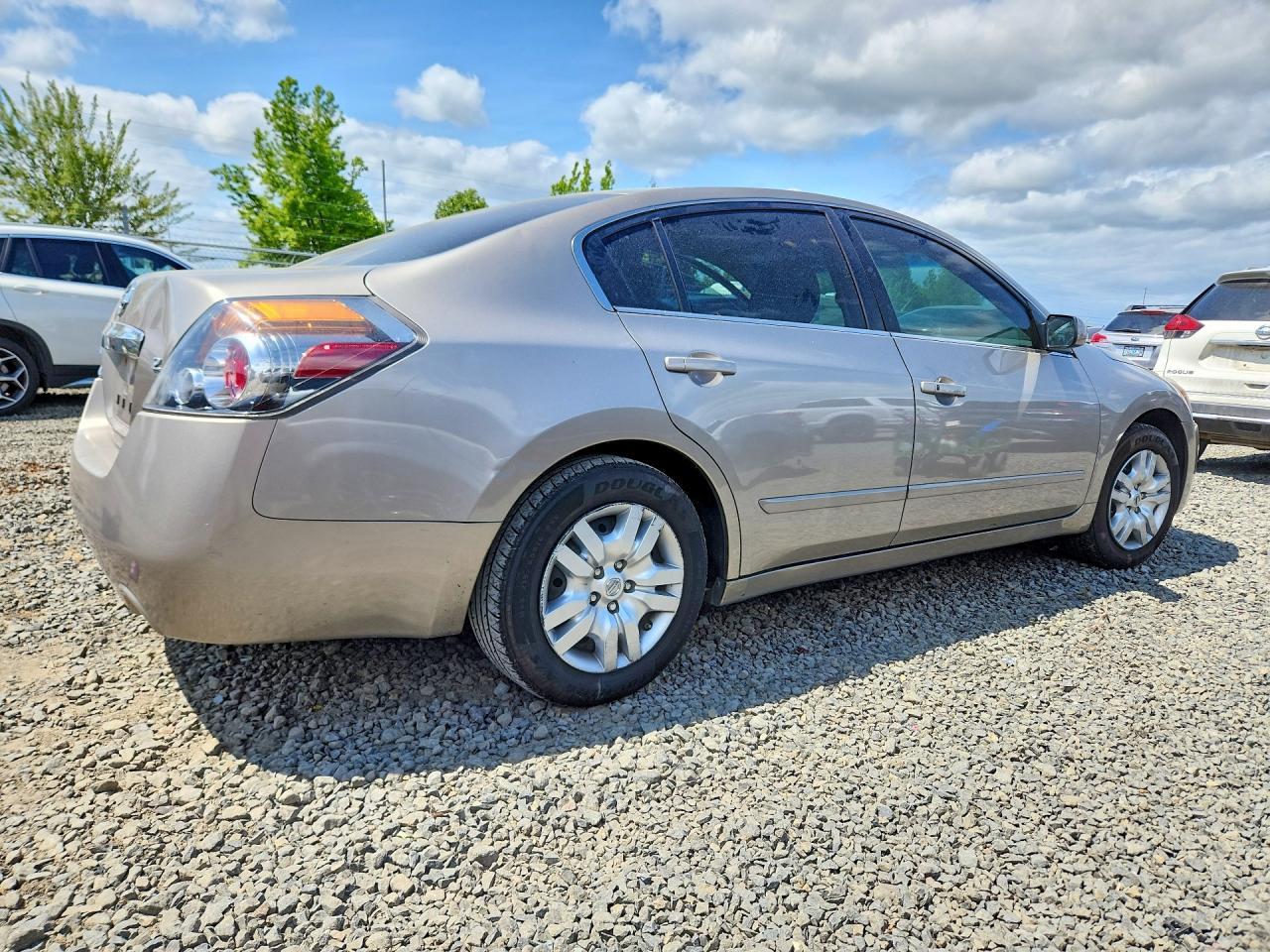 2012 NISSAN ALTIMA