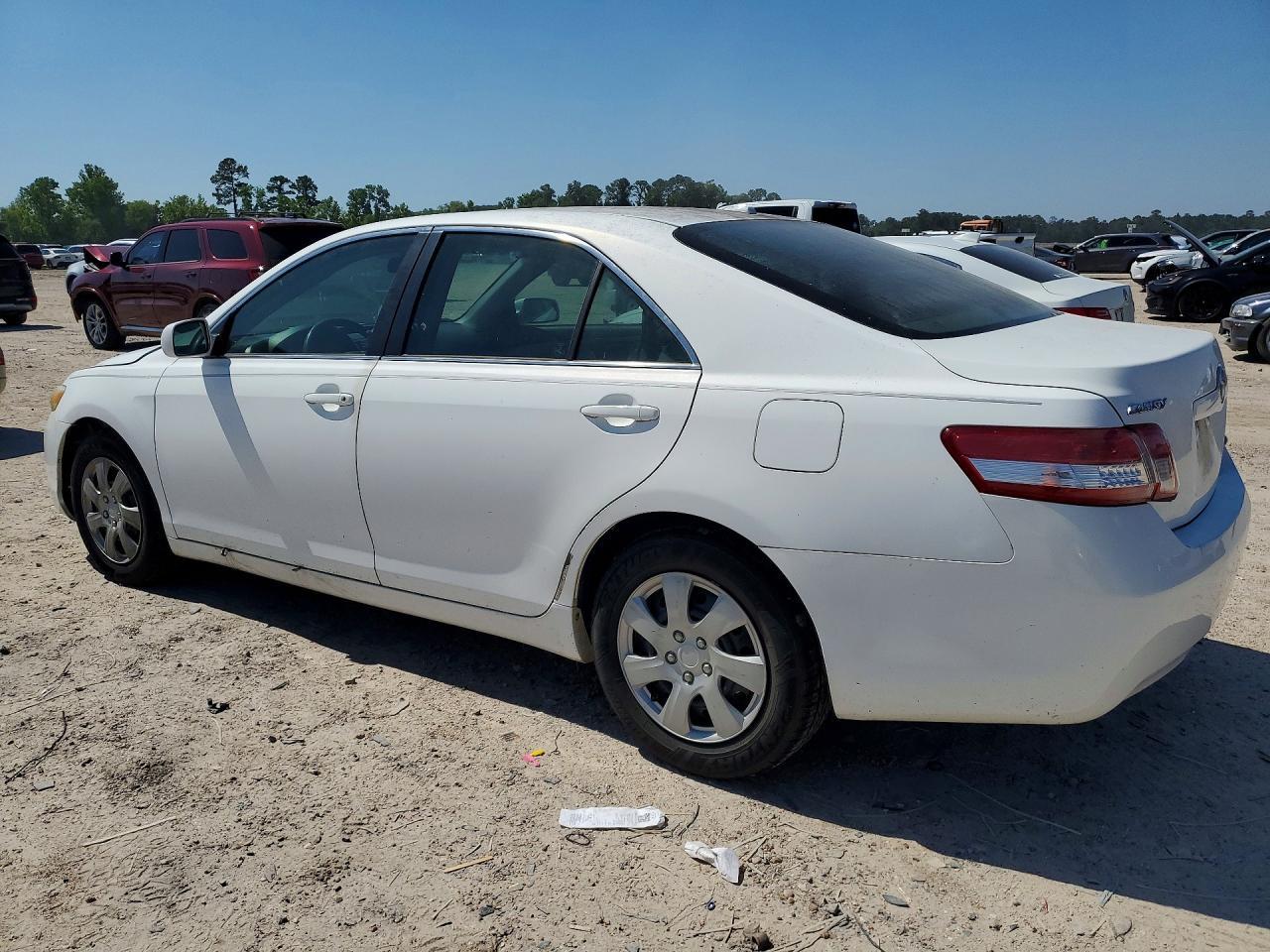 2011 TOYOTA CAMRY