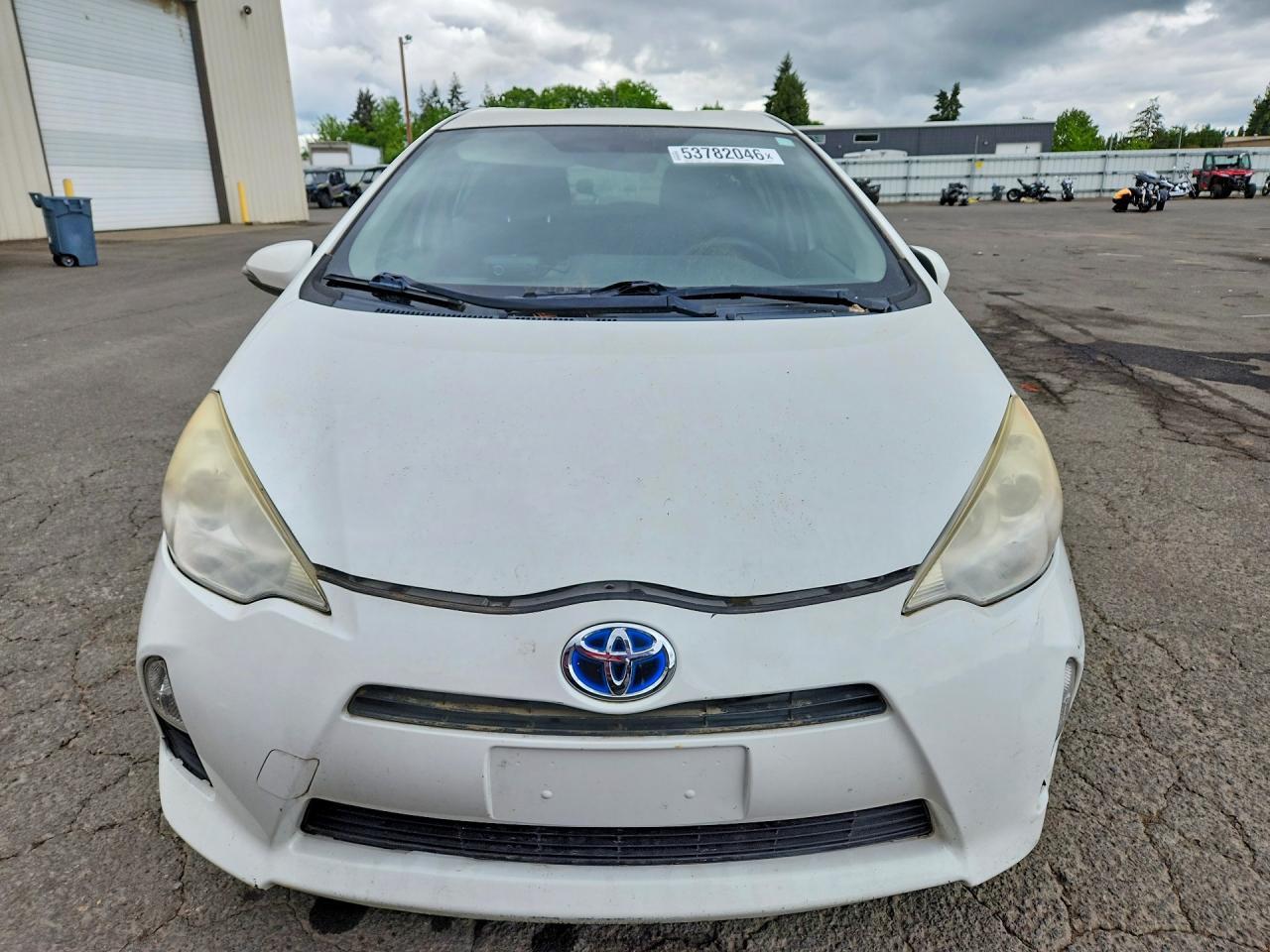 2013 TOYOTA Prius c