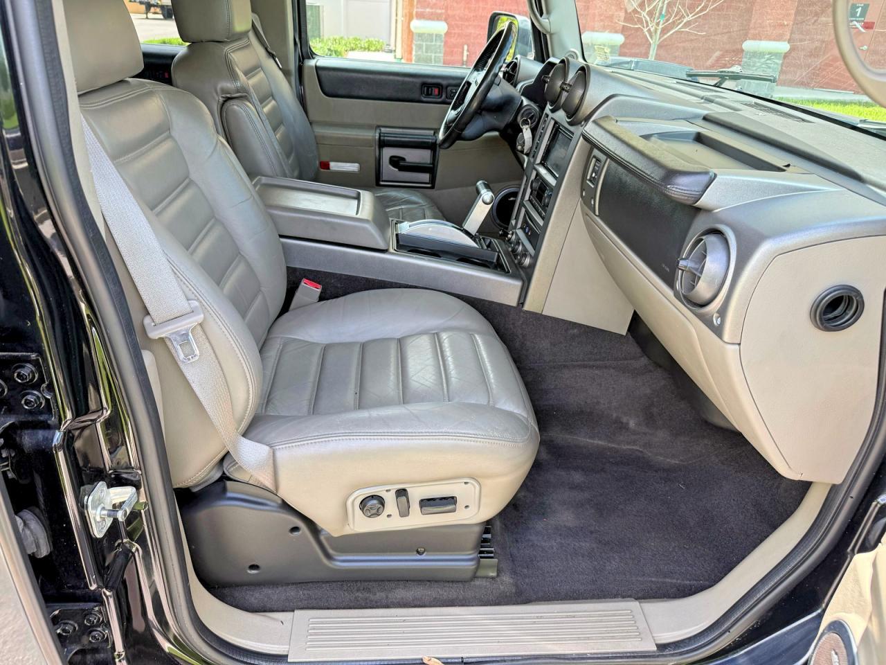 2003 HUMMER H2