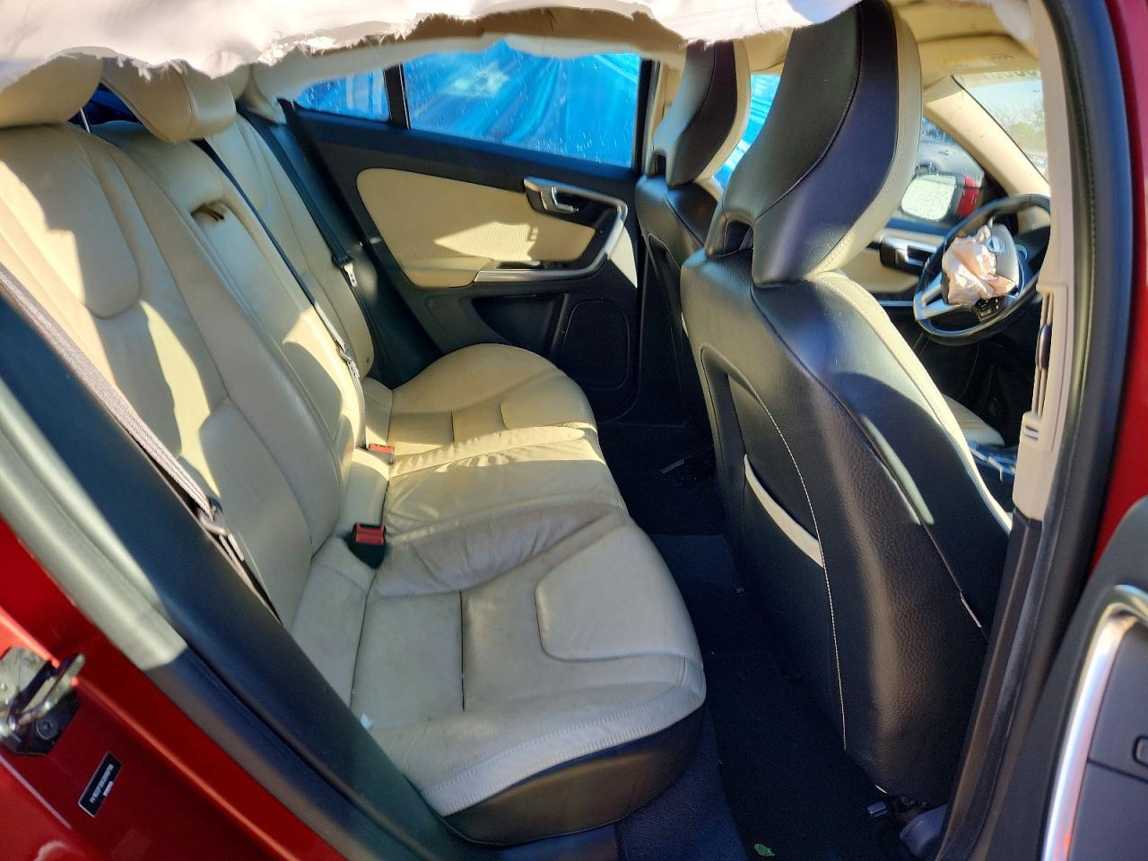 2012 VOLVO S60