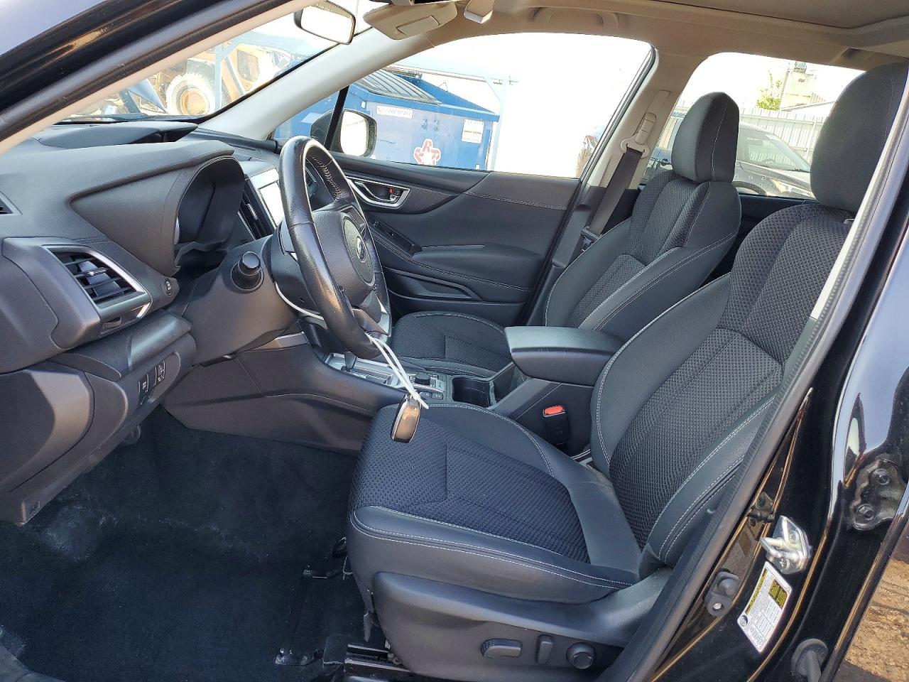 2022 SUBARU FORESTER