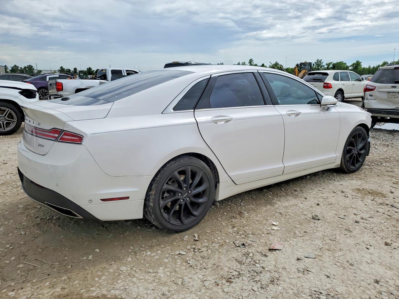 2020 LINCOLN MKZ