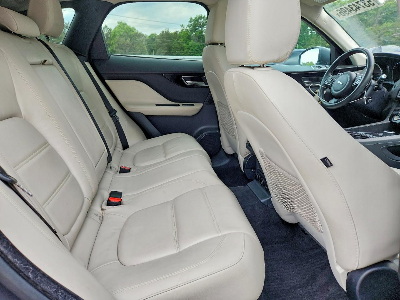 2017 JAGUAR F-Pace