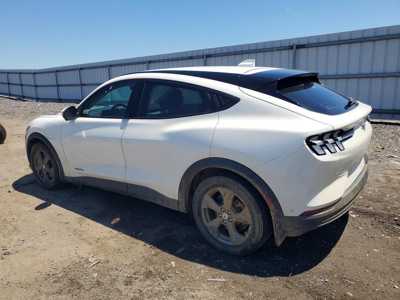 2021 FORD Mustang Mach-E