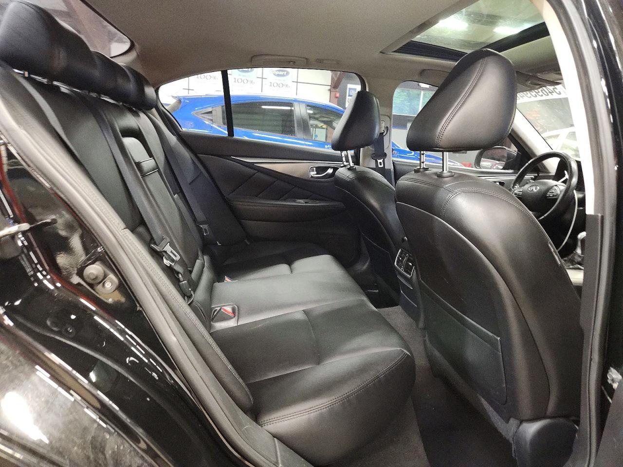 2017 INFINITI Q50