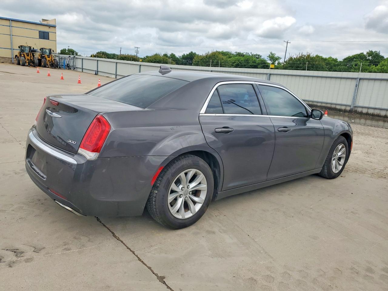 2016 CHRYSLER 300