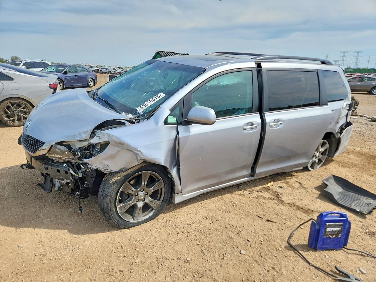 2017 TOYOTA SIENNA
