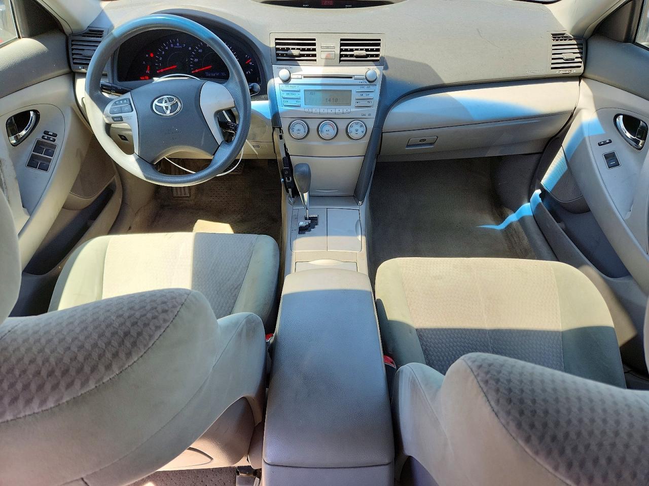 2010 TOYOTA CAMRY