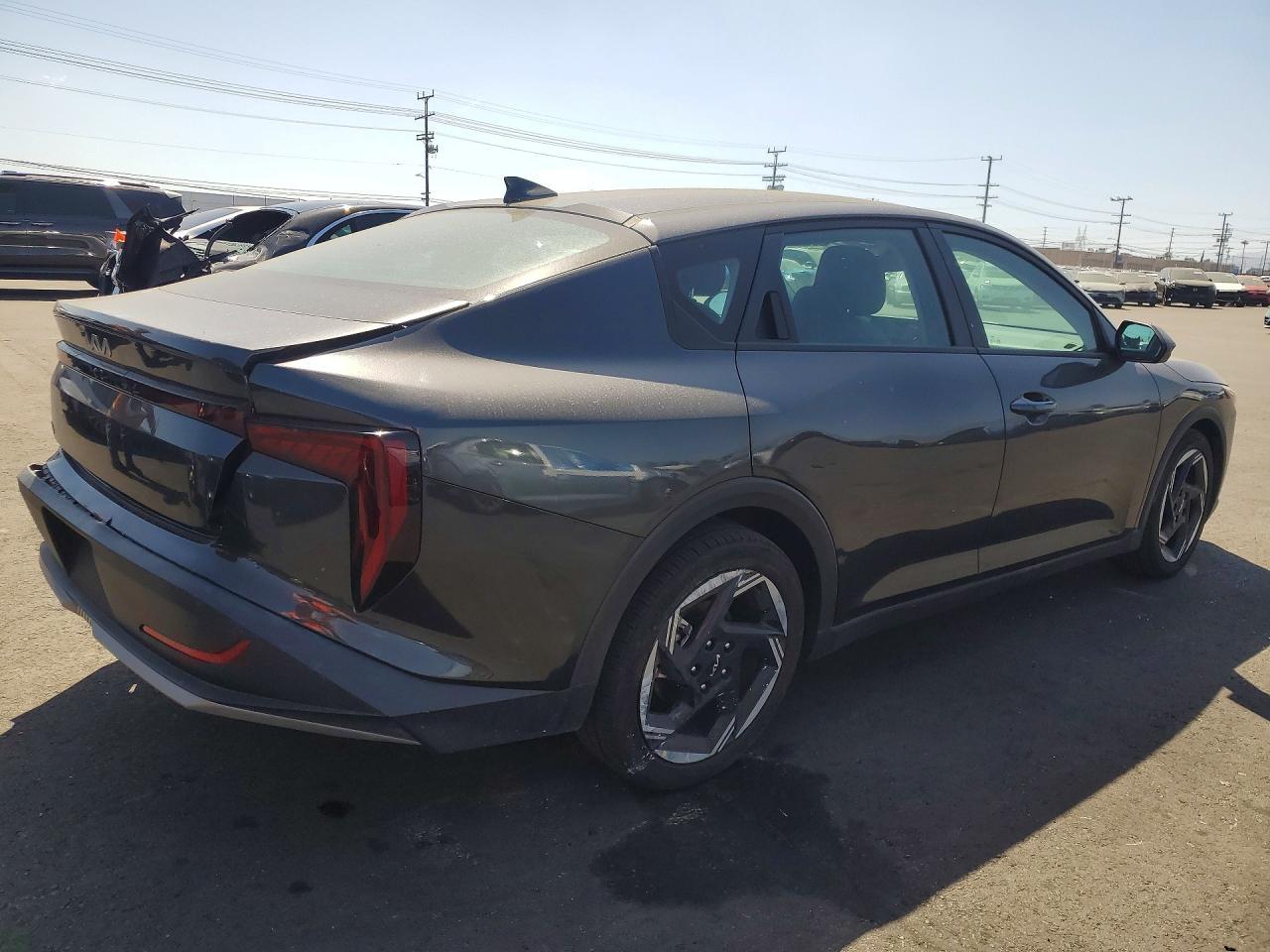 2025 KIA K4