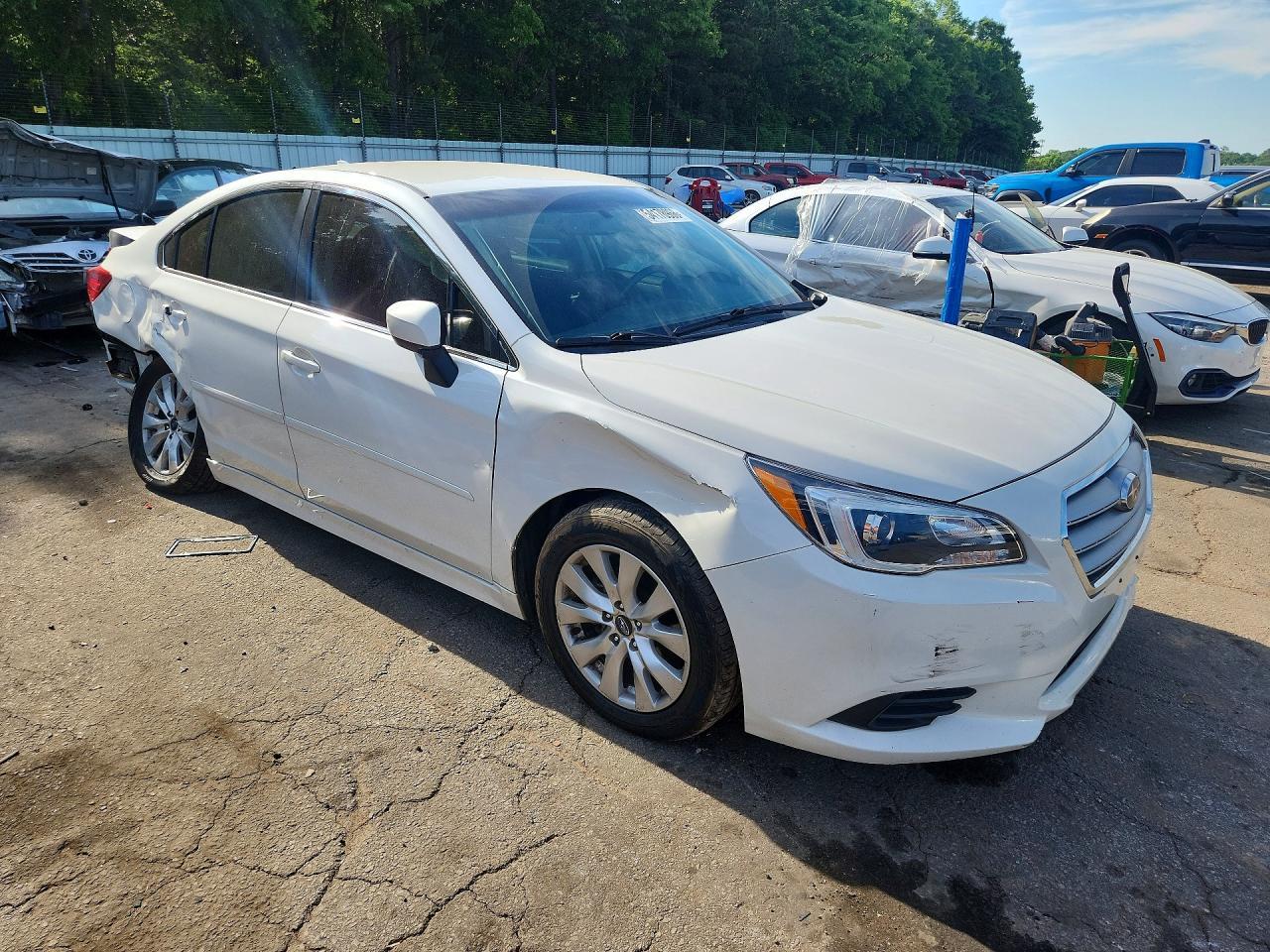 2017 SUBARU Legacy