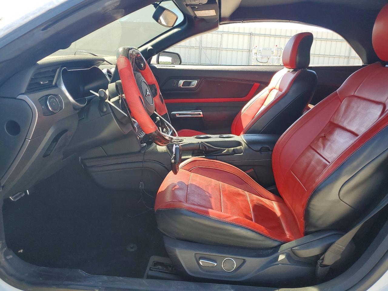 2019 FORD MUSTANG