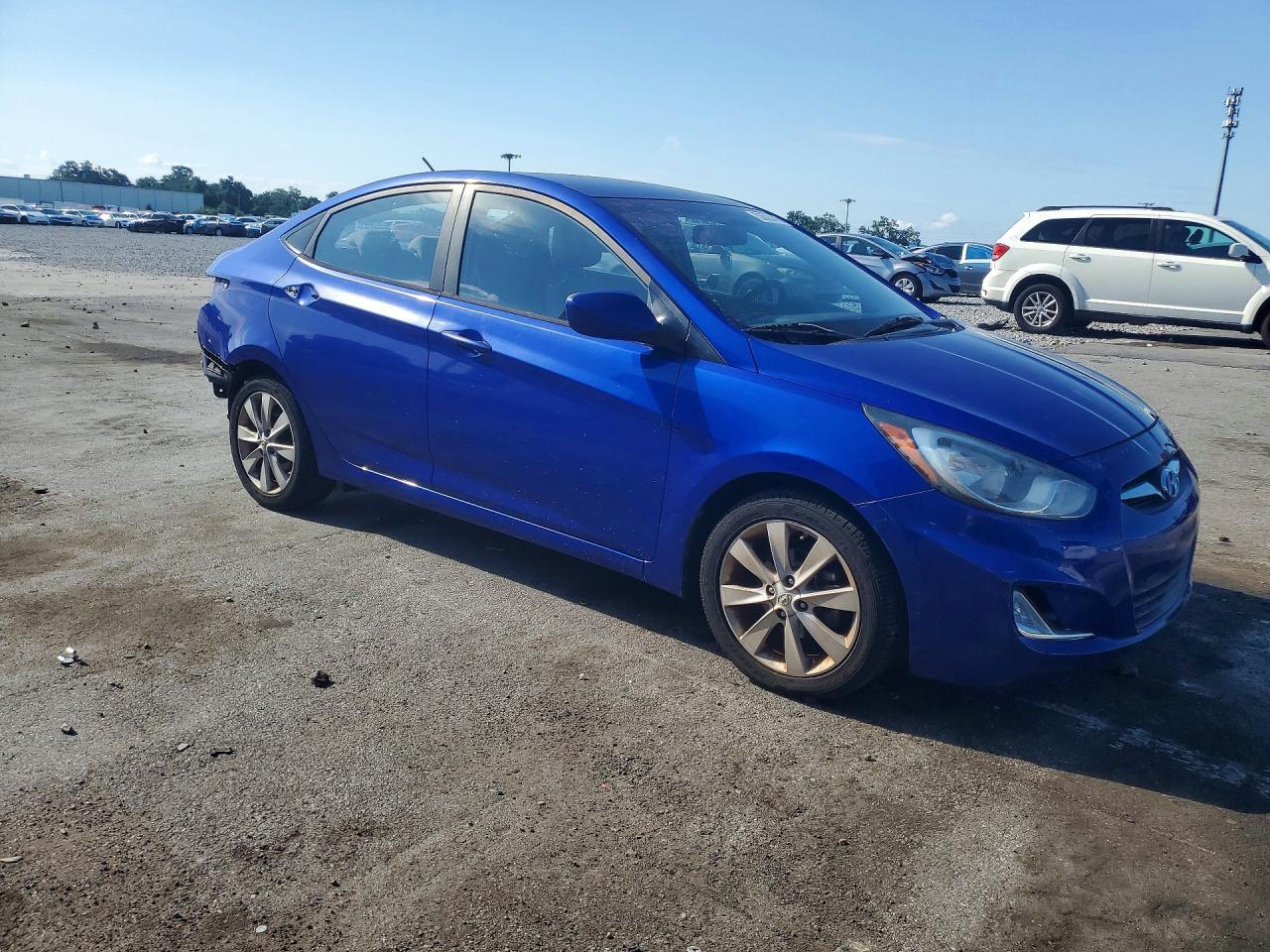 2013 HYUNDAI ACCENT