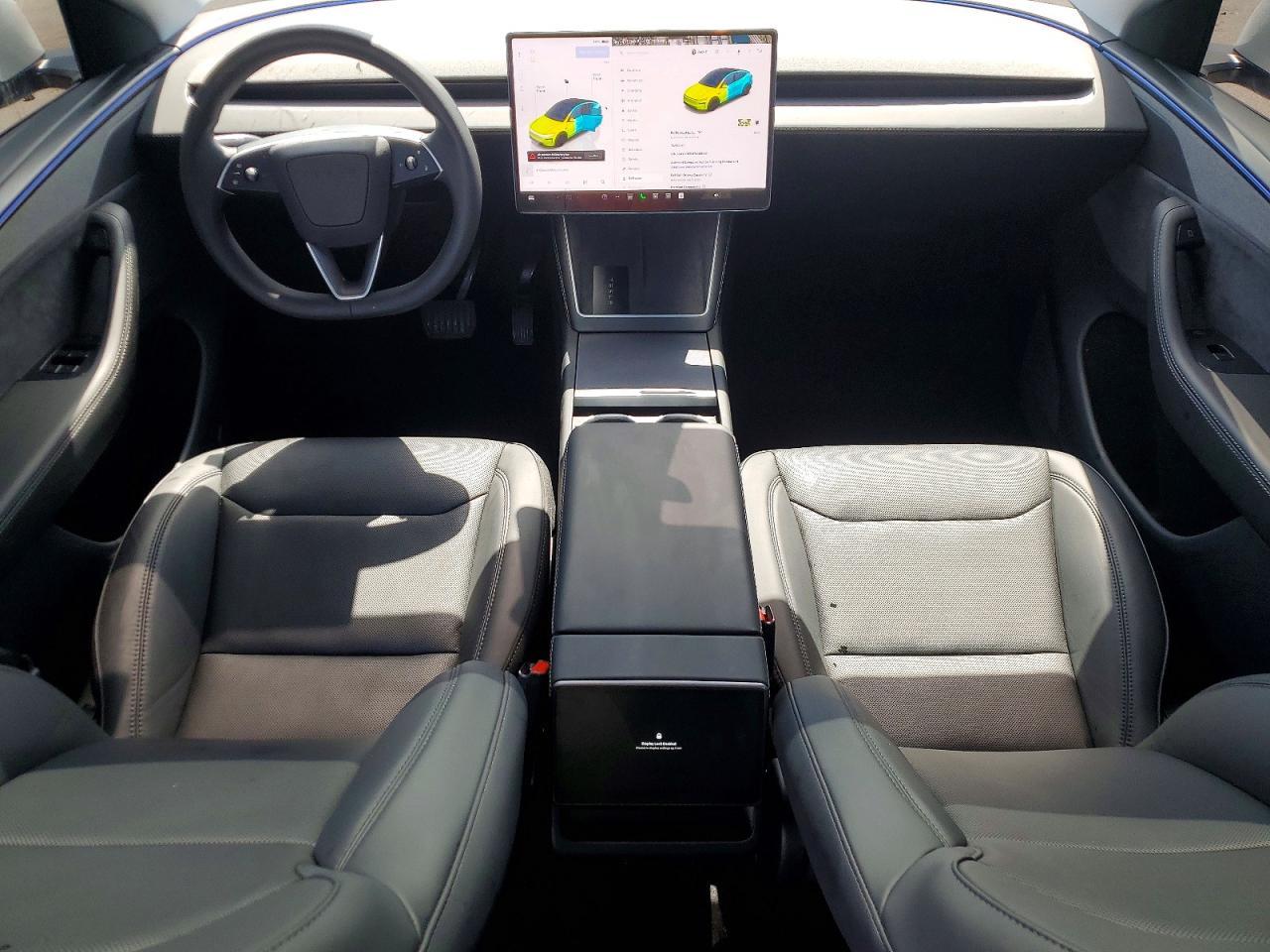2026 TESLA MODEL Y