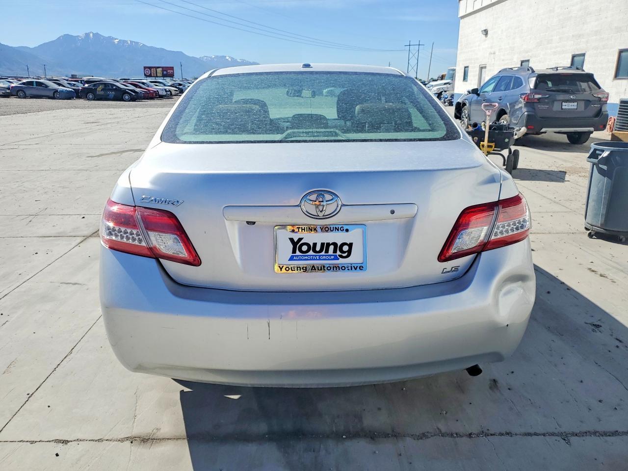 2010 TOYOTA CAMRY