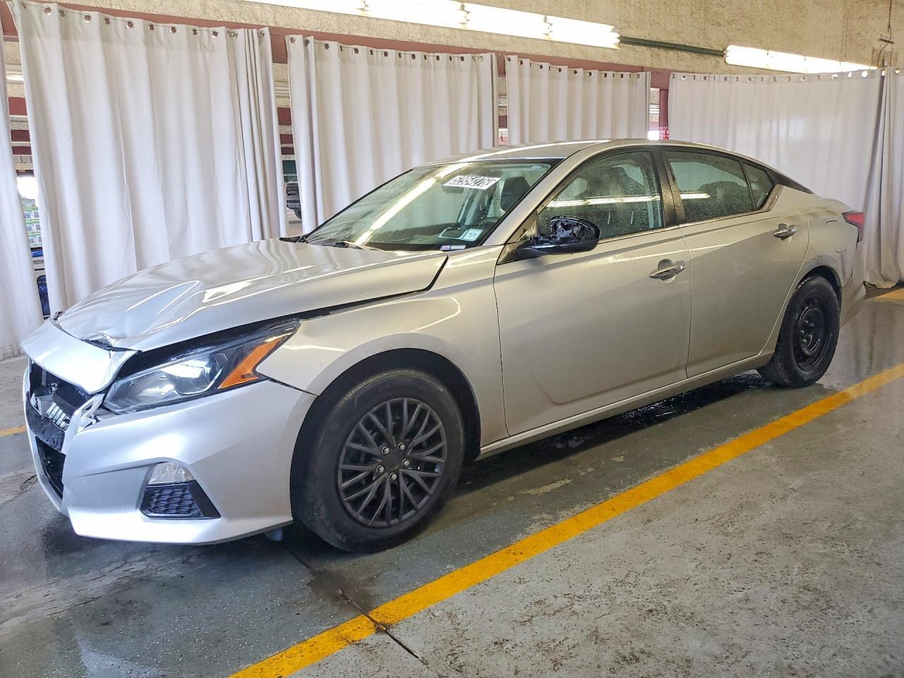 2022 NISSAN ALTIMA