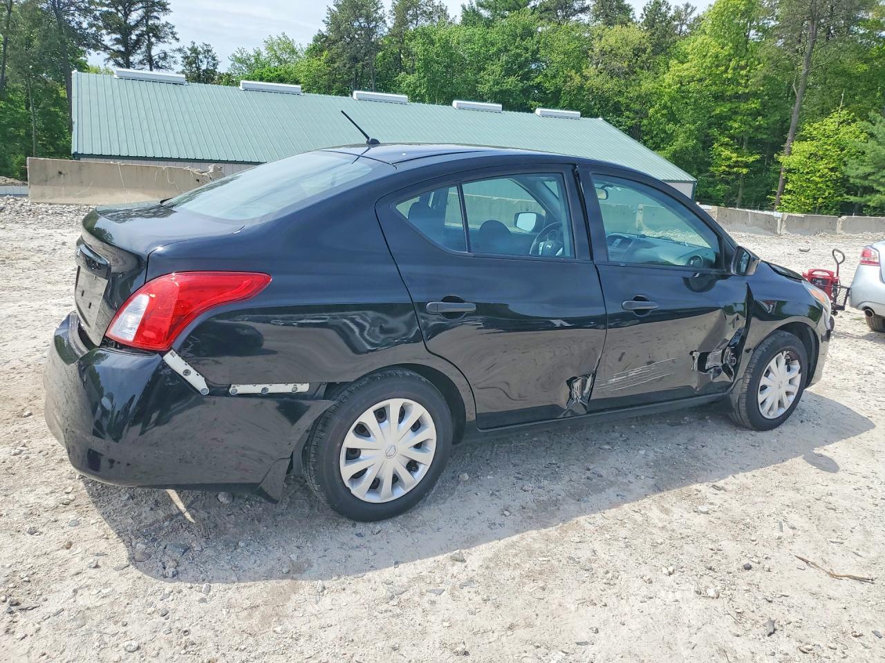 2016 NISSAN VERSA