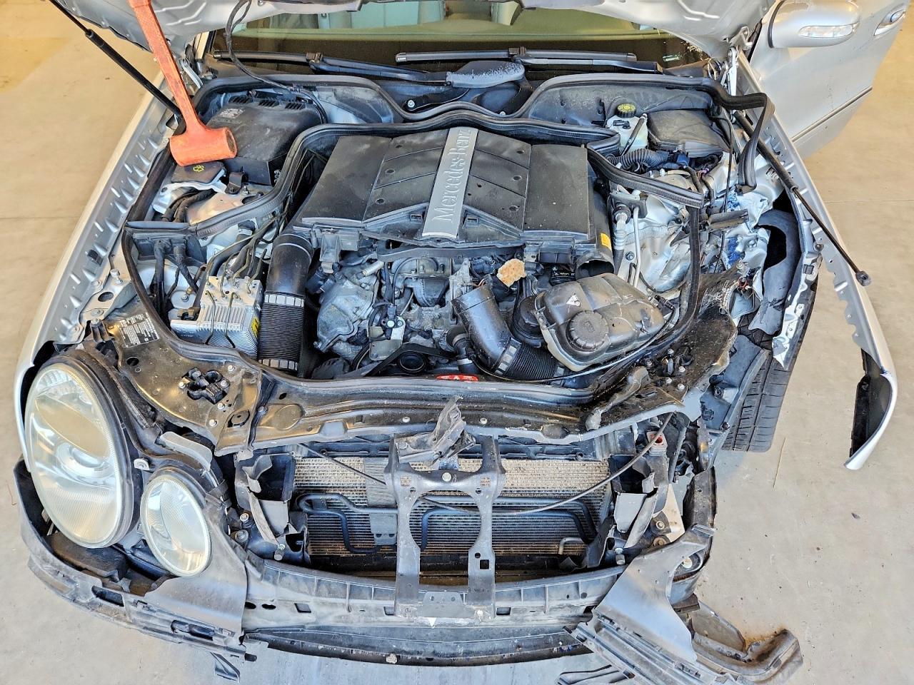 2004 MERCEDES-BENZ E-Class