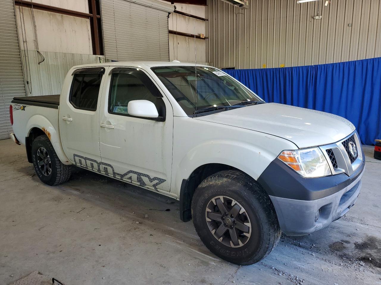 2014 NISSAN Frontier