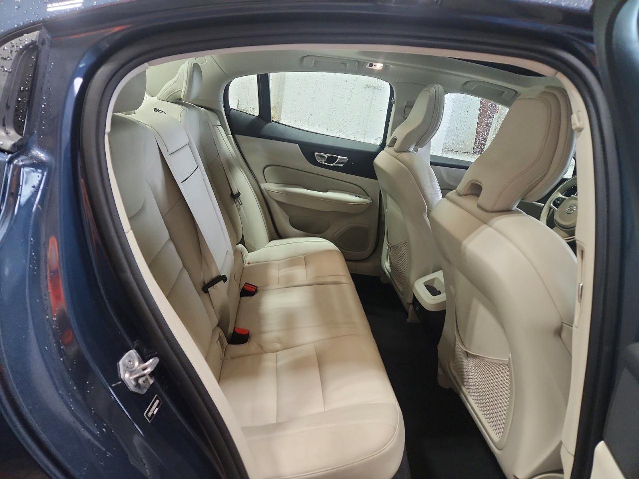 2019 VOLVO S60
