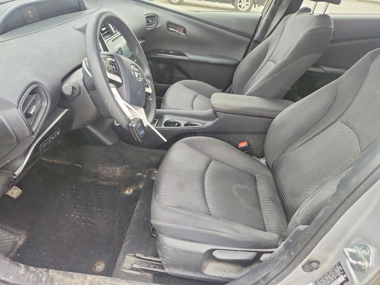 2017 TOYOTA PRIUS